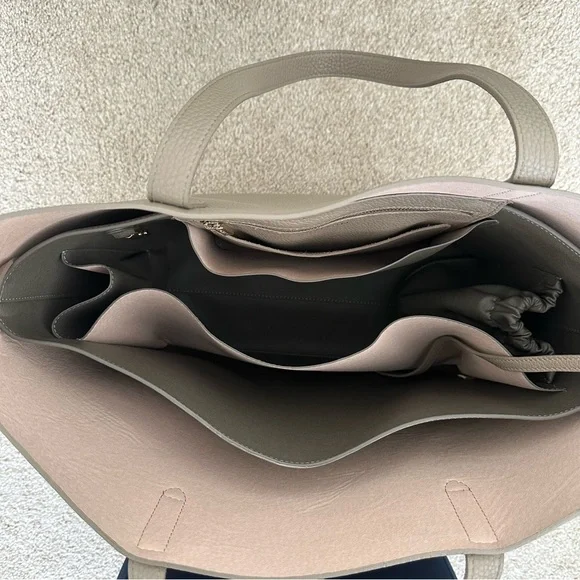 Cuyana Structured Tote with organization insert